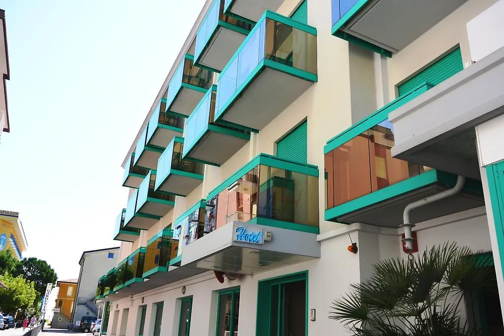 *** מלון לידו די ג'סולו Villa Serena איטליה